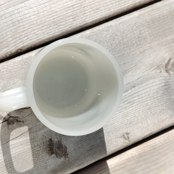 Marine Land Canada Milk Glass Mug Vintage Glasbake Coffee Tea - Picture 3 of 4